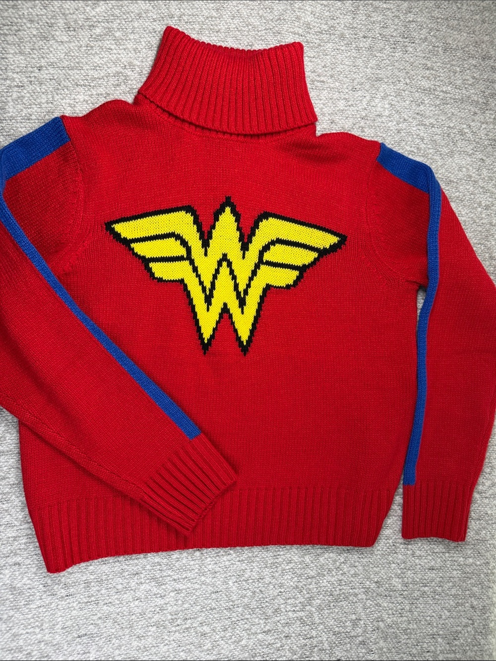 Forever 21 Red Wonder Woman Logo Turtleneck Sweater Size S
